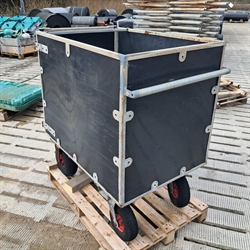 1 Stk. gebrauchter Kälbertransportwagen 112x75x84 cm.